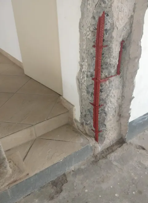 Ferragem tratada — Cond. Edf. Damasco, Pituba