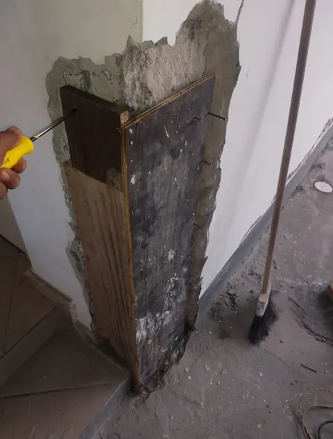 Forma para preenchimento com concreto — Cond. Edf. Damasco, Pituba