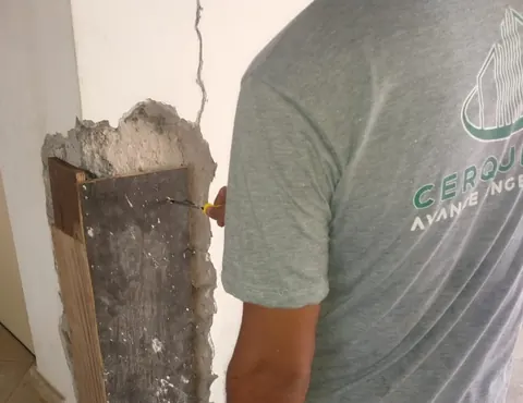 Concreto deteriorado removido — Cond. Edf. Damasco, Pituba
