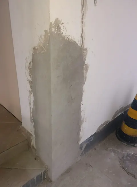 Aplicação de reboco — Cond. Edf. Damasco, Pituba