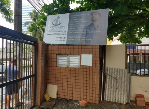 Entrada do condomínio durante a obra — Cond. Edf. Joia da Praia, Costa Azul