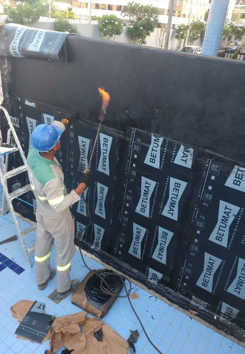 Aplicação de manta — Condomínio Laguna Vile, Stiep