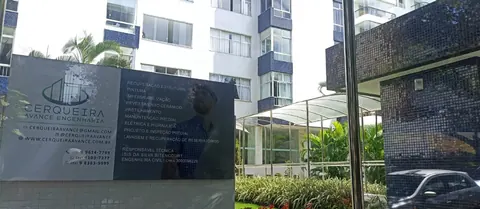Área de entrada após a obra — Cond. Edf. Serra Real, Graça