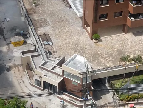 Construção de guarita — Cond. Edf. Silverstone, Pituba